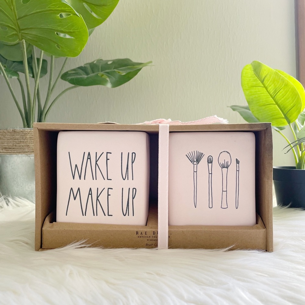 RAE DUNN Brush Cups Set